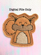 Load image into Gallery viewer, ITH Squirrel Finger Puppet