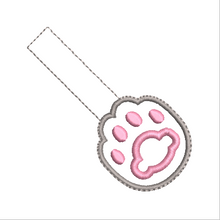 Load image into Gallery viewer, Cat Paw Fob