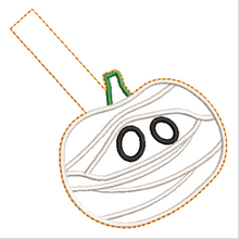 Load image into Gallery viewer, Mummy Pumpkin Fob
