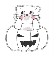 Load image into Gallery viewer, Scaredy-cat Bunting