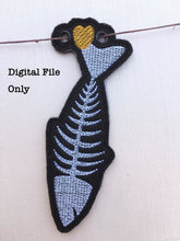 Load image into Gallery viewer, Medium Fish Bones Bunting