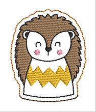 Load image into Gallery viewer, ITH Eight Woodland Animal Finger Puppets