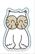 Load image into Gallery viewer, ITH Owl Finger Puppet